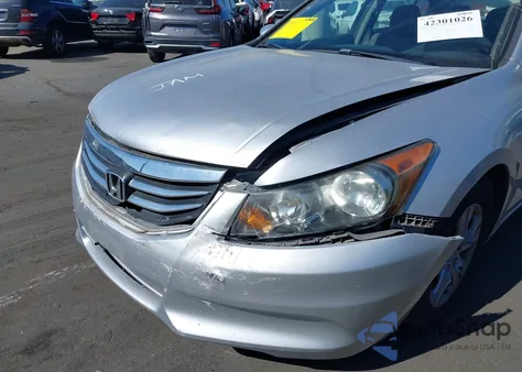 2012 Honda Accord 2.4 Lx-P z USA, uszkodzony, nr VIN 1HGCP2F43CA028857